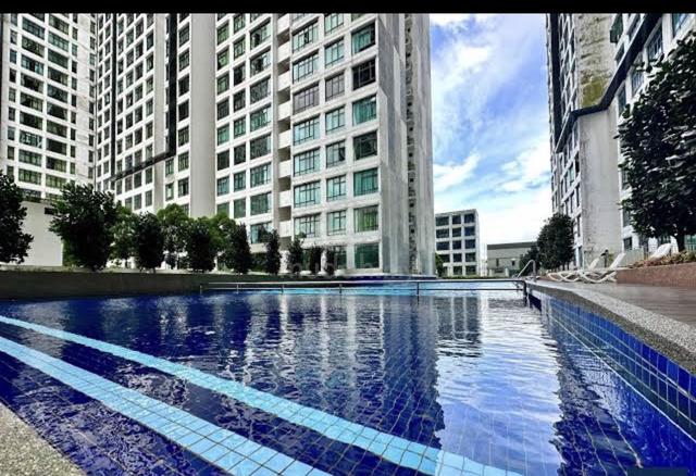 D'Summit Residences 1