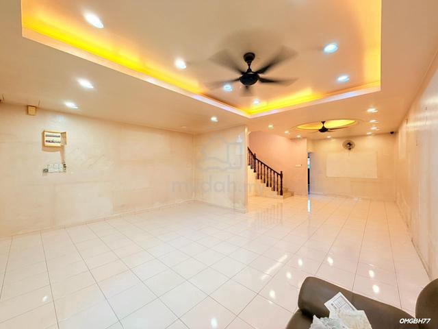 Jalan Meru Klang Double Storey House 22x80 Renovated With Furnished 1