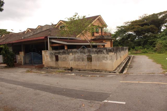 Taman Sriwangsa Rumah Utk Di Sewa(Batu Gajah) 2