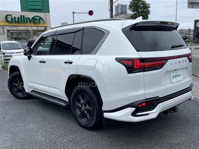 2023 Lx600 Off road Mark Levinson - 5