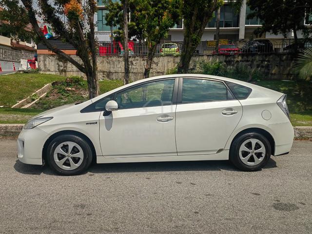 Toyota PRIUS 1.8 LUXURY (HYBRID) NEWBATT CASH DATO - 2