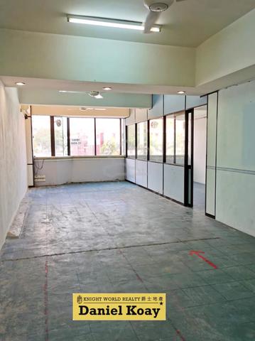 | Opposite USM | Corner lot Office 1200sf Near USM 1