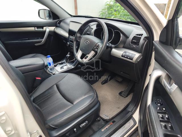 2012 Kia SORENTO 2.3 FACELIFT (A) 2.4 XM 7 seater - 2