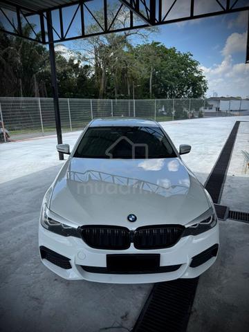 2018/2019 Bmw 530e 2.0 M SPORT 1-YR WRTY 1-OWNER - 2