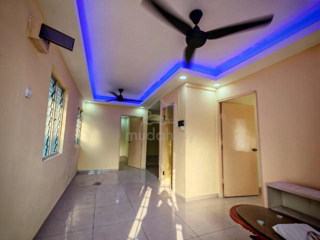 Townhouse Taman Kajang Utama Renovated Parking Berpagar 1