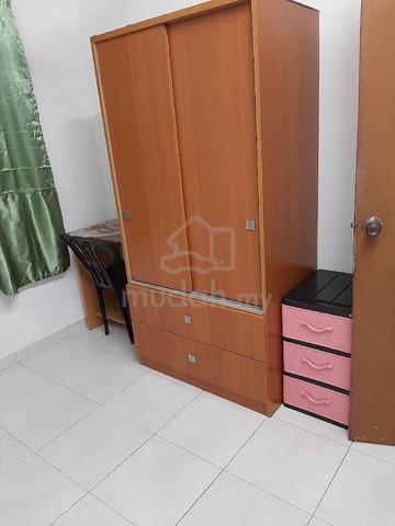 Room for rent double storey house-bandar sunway 1