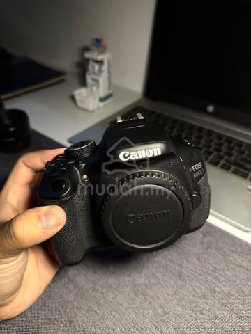 DSLR Canon EOS 600D - photo 3 of 6