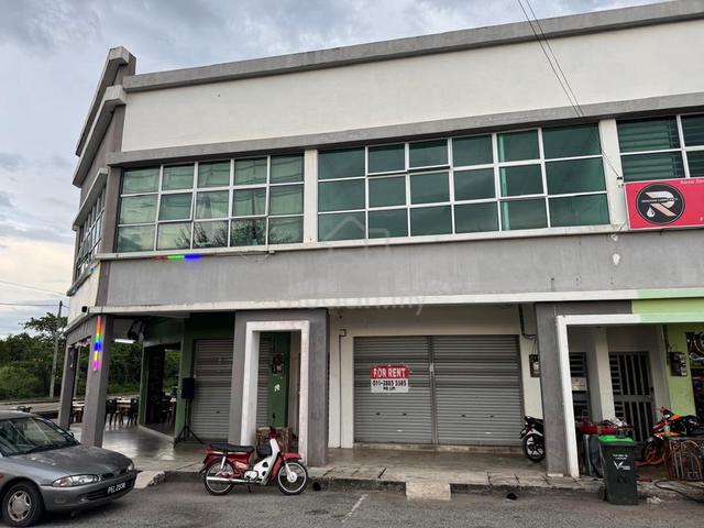 Kedai Dua Tingkat Di Gurun Untuk Disewa 1