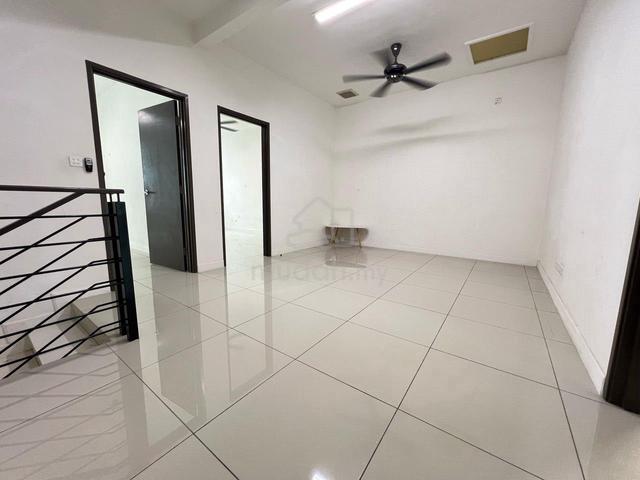 Nusa Idaman 8 , Near Bukit Indah & Nusa Sentral 22x75 Well Maintain 5