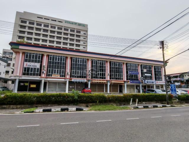 Sale 3 storey shophouse 1