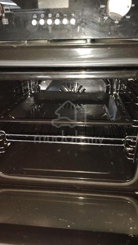delizia build in electric kitchen oven - photo 4 of 6