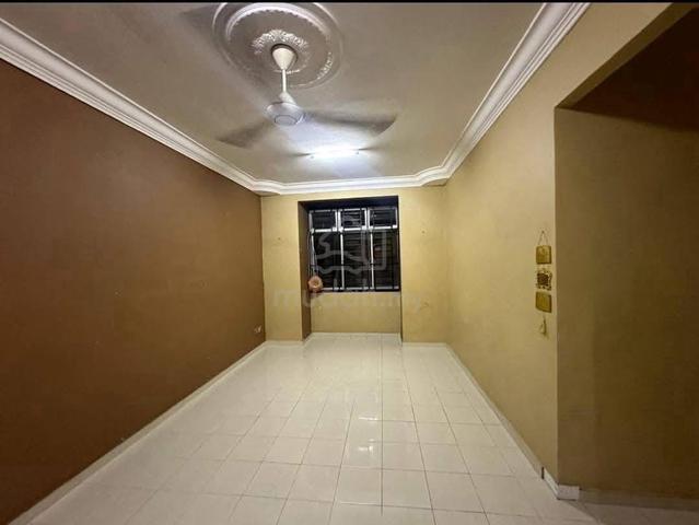 Flat Bukit Indah 1