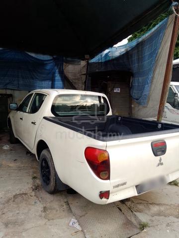 Mitsubishi Triton Lite 4X2 2.5 (M) 2013 Double Cab - 1