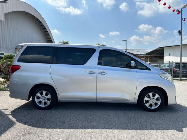 2012 Toyota ALPHARD 2.4 New paint well maintain! - 5