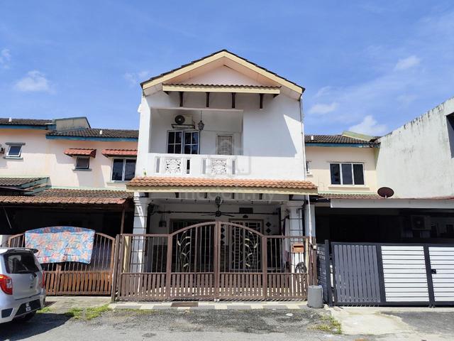 Rumah Teres Dua Tingkat FULLY RENOVATED Taman Sri Haneco Semenyih 1