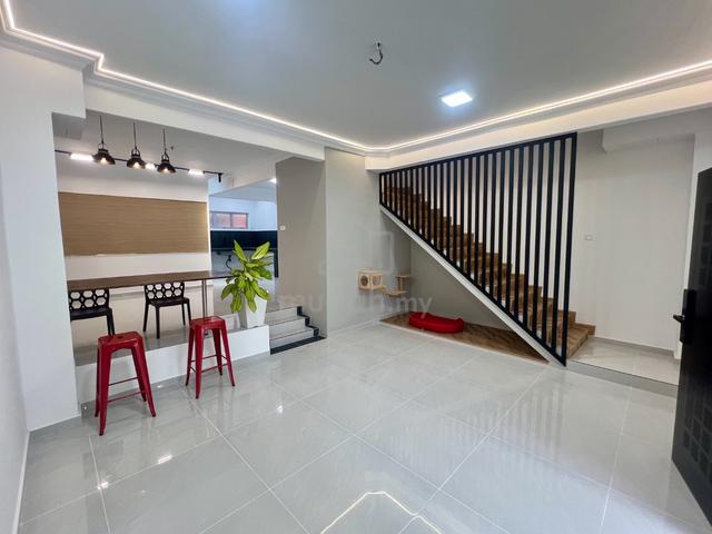 【🔥RENOVATED🔥EXTENDED🔥OPEN FACING🔥FREEHOLD】2 Storey Terrace @Kajang 1