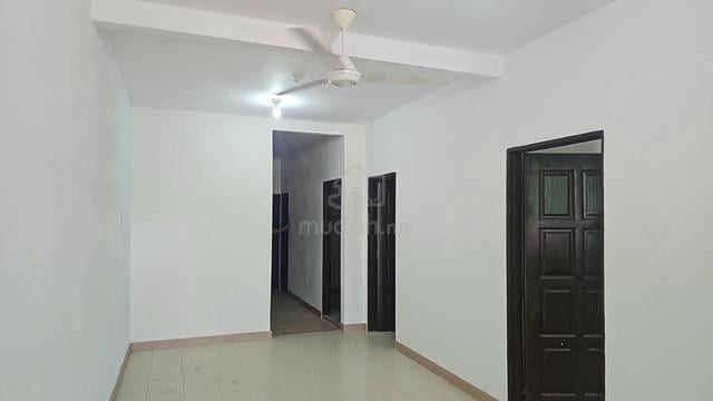 Rumah Teres Untuk Disewa Di Kok Lanas 1