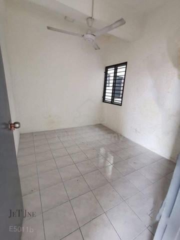 Taman Sentosa Jalan Dato Dagang KLANG Shop Apartment FREEHOLD 4