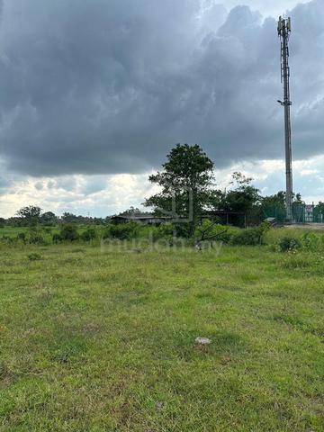 4 Lot Tanah Yang Luas, Status Bangunan di Kok Lanas untuk dijual 1
