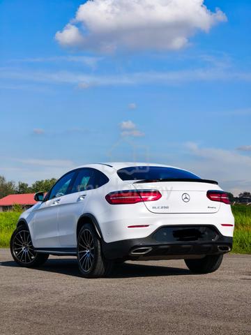 2018 Mercedes Benz GLC250 2.0 4MATIC COUPE AMG - 3