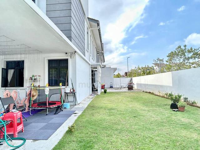 2 Storey Cluster Corner Unblock View @ Glenmarie Johor Mount Austin 1