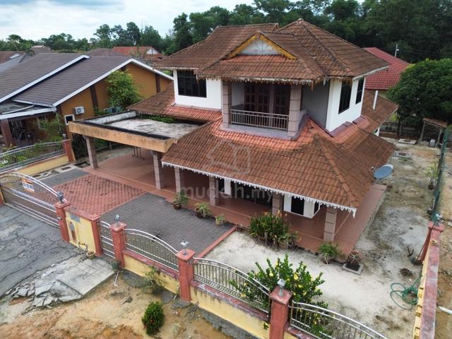 Rumah Banglo 2 Tingkat sebelah Highway WCE Lekir Perak 1