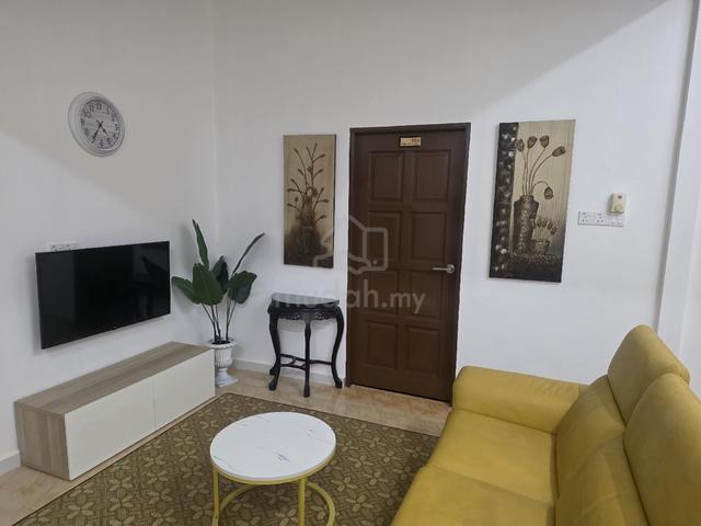 Rumah Sewa Lelaki 1