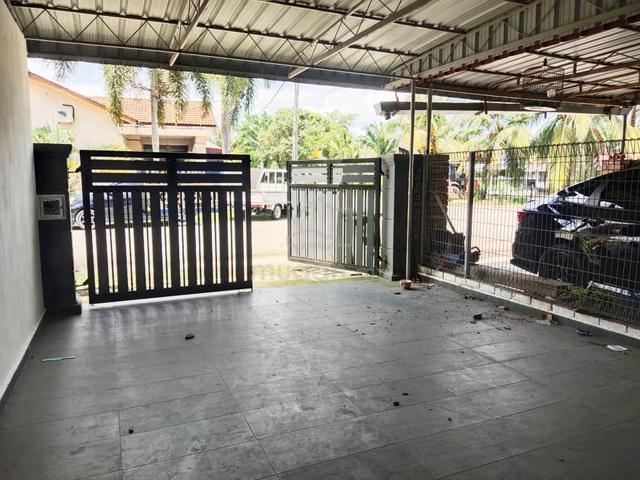 Taman Kiaramas Kluang Double Storey Low Cost House (100% full loan) 1