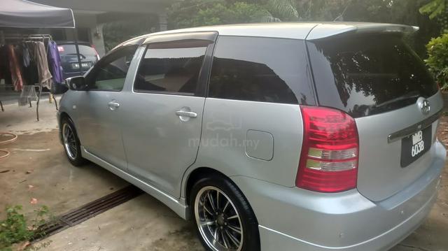 2004 Toyota WISH 1.8 XE ZNE10G (A) - 3