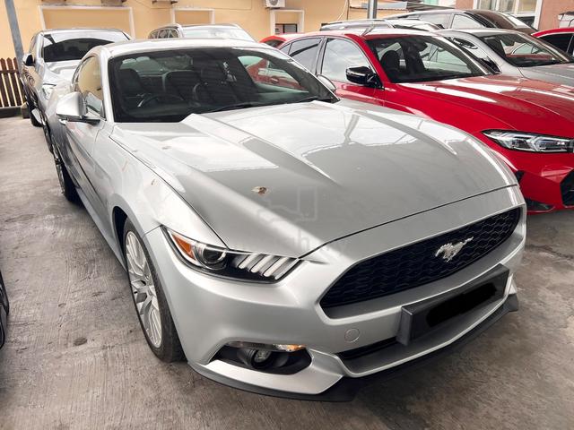 2017 Ford MUSTANG 2.3 ECOBOOST*SUPER LOW MILEAGE* - 2
