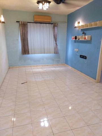 Permai Lake View Apartment 1