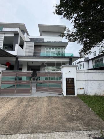 Mutiara Rini @Mutiara Bestari 1 3 Storey Cluster House Endlot For Sale 1