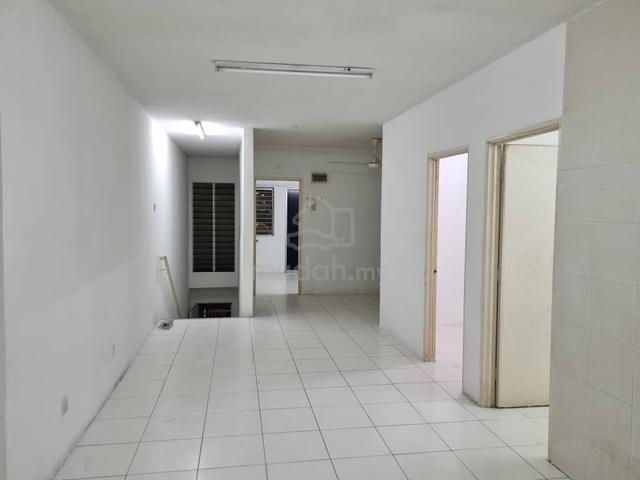 (Facing Playground) PEARL VILLA Townhouse, Bandar Saujana Putra SP4 1