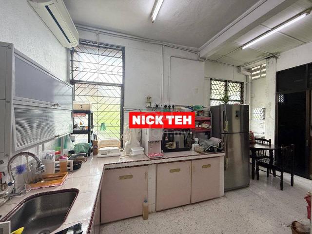 Landed Single Storey Bayan Baru With Big Land Suitable for Business 1