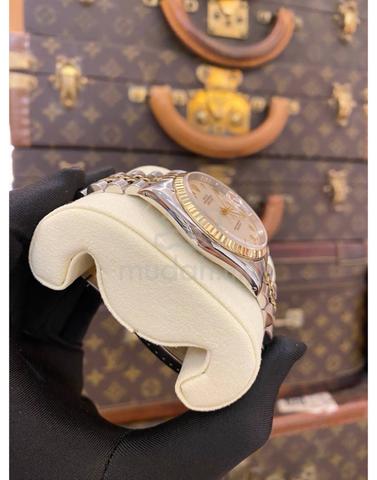 Carousel Image