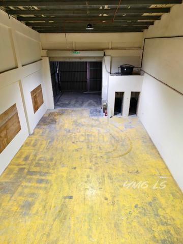 Bukit Kemuning Seksyen 34 Shah Alam 1.5 Storey Link Factory For Sale 1