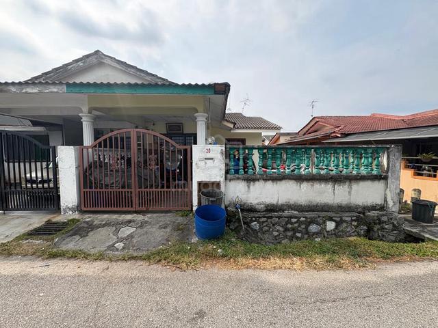 Cheras Perdana 1 Storey End Lot House , 25x65 , Non Facing House 1