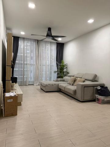 LakeFront Residence 1