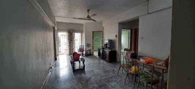 Teratai Mewah Condominium 1