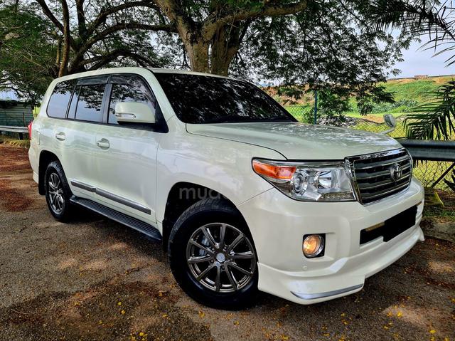 Toyota Landcruiser 4.6 AX 7Seater Bodykit Android - 1