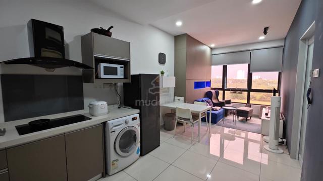 Kiara Plaza 1