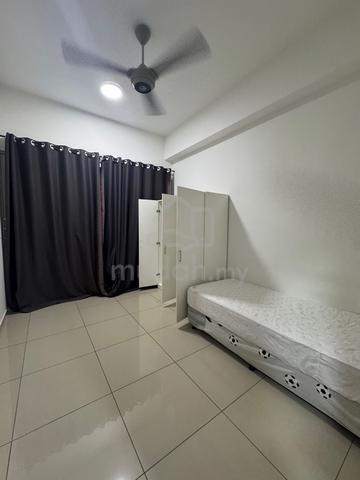 Room for rent 1