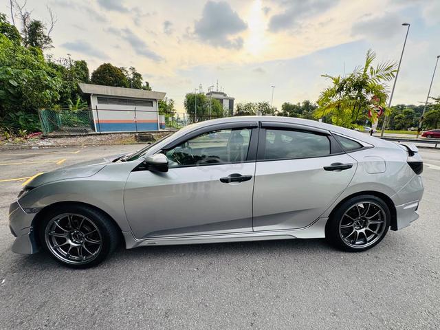 2016 Honda CIVIC 1.8 S (A) - 3