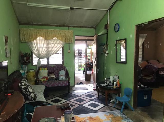 Murah ! Rumah Kos Rendah di Pelagat jertih, Bebas Banjir 1