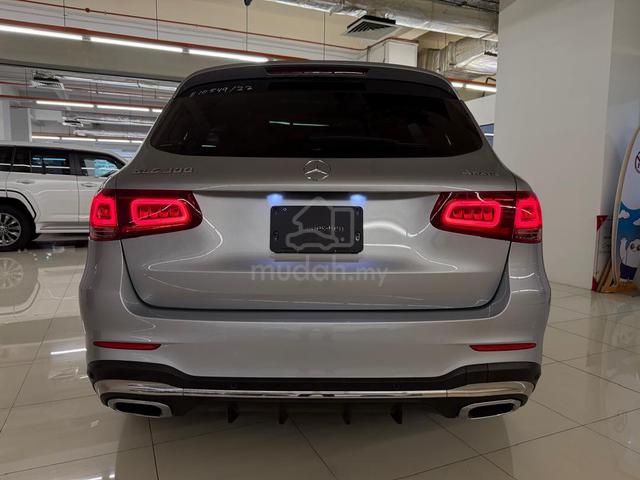 2022 Mercedes Benz GLC300 2.0 AMG SUV Free 6y Wrty - 4