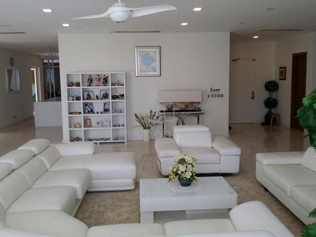 8 Gurney ( The Shore ) 1