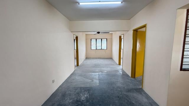 Aman Putra Apartment 1