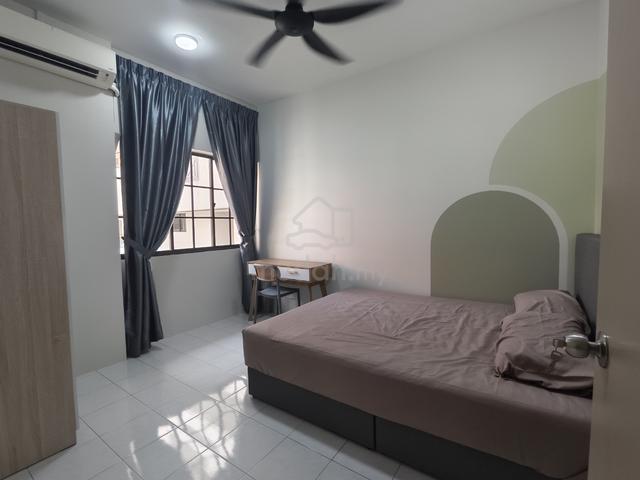 Puncak Nusa Kelana medium room for rent 1