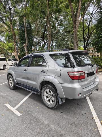 2011 Toyota FORTUNER 2.5 G (A) - 2