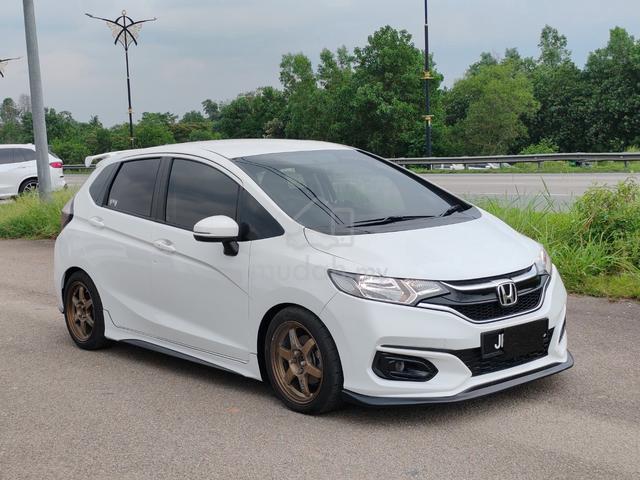 2015 Honda JAZZ 1.5 V (A) PLATE JOHOR FULL LOAN - 1
